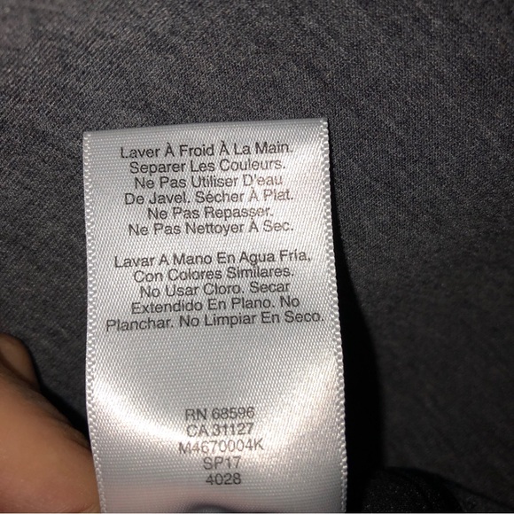 DKNY Grey Sweater W Blk Logo Men’s Size M Authentic W Zip Pocket - Picture 7 of 9